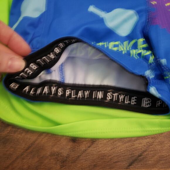 Pickleball Bella Drop Pleat Skort Bright Green Patience Grasshopper Print Small - Picture 5 of 7